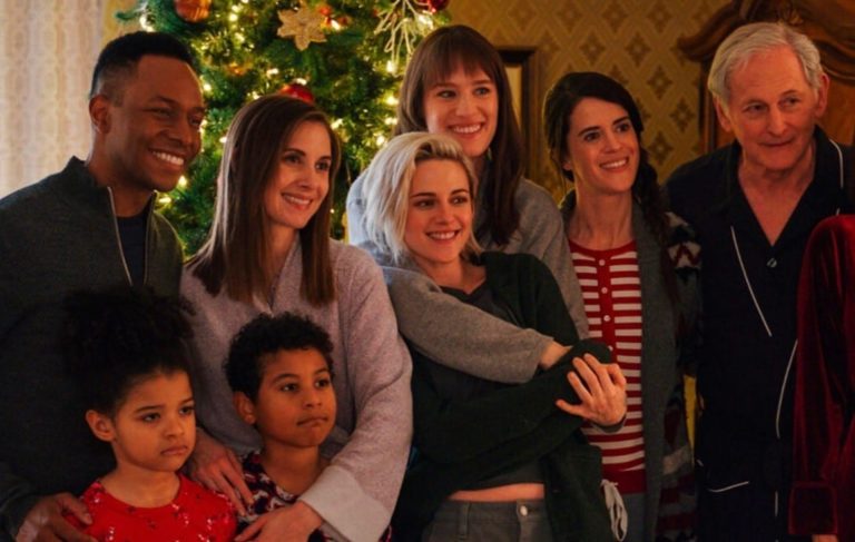 First Look At Lesbian Christmas RomCom Happiest Season The